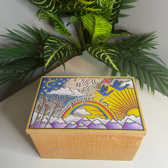 Primitives by Kathy 🌈 Rainbow, Nature Prayer Box - Picture 1 of 8